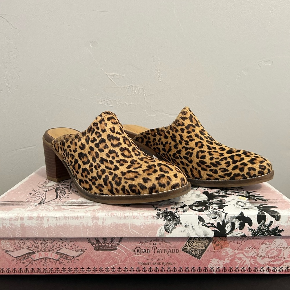 Hush Puppies Leopard Pattern Mules - Picture 2 of 5